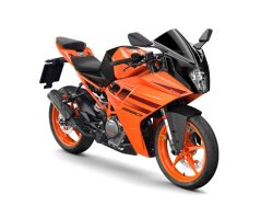 RC390